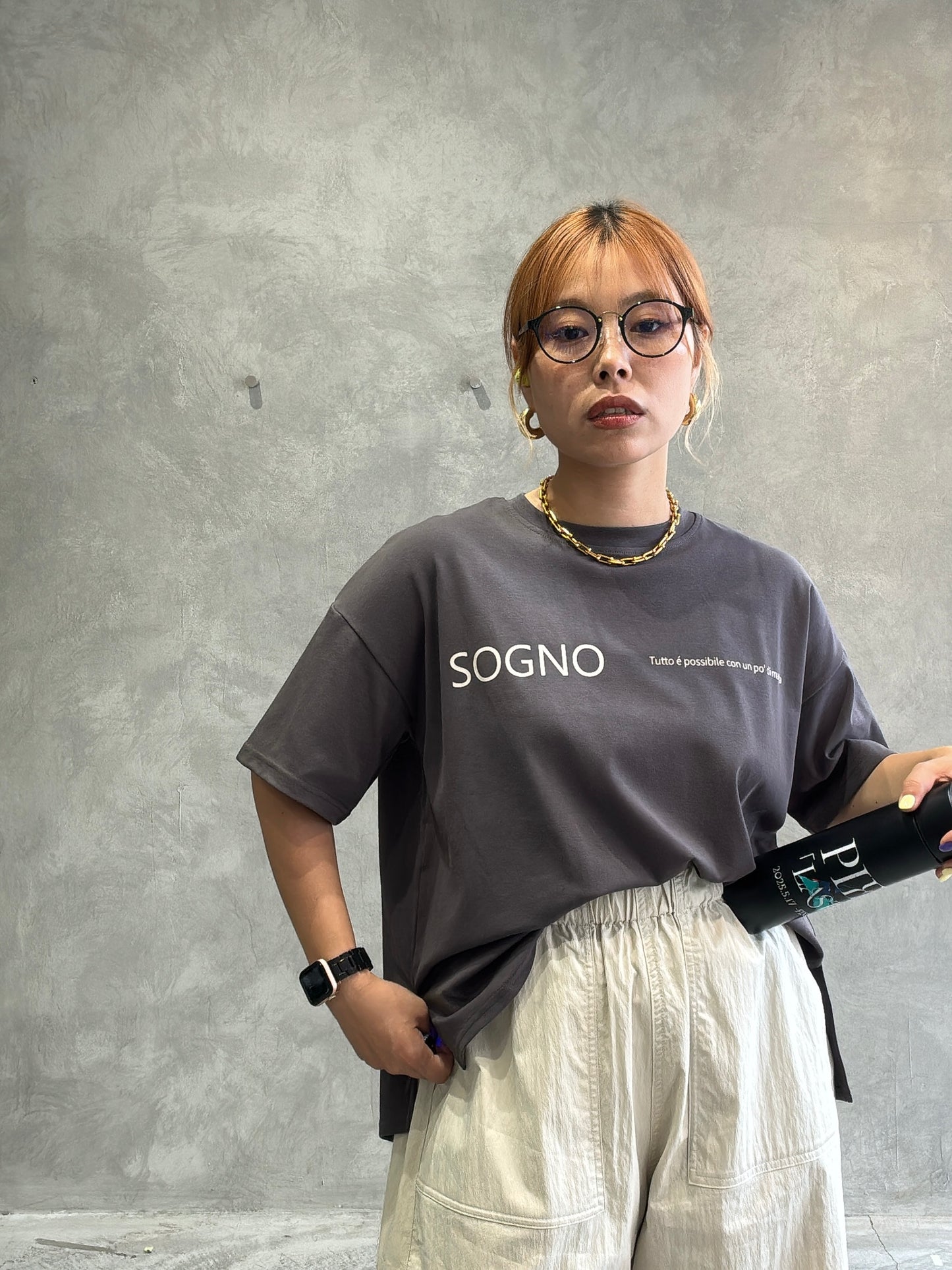 オーバーサイズロゴTシャツ/Anna Kerry