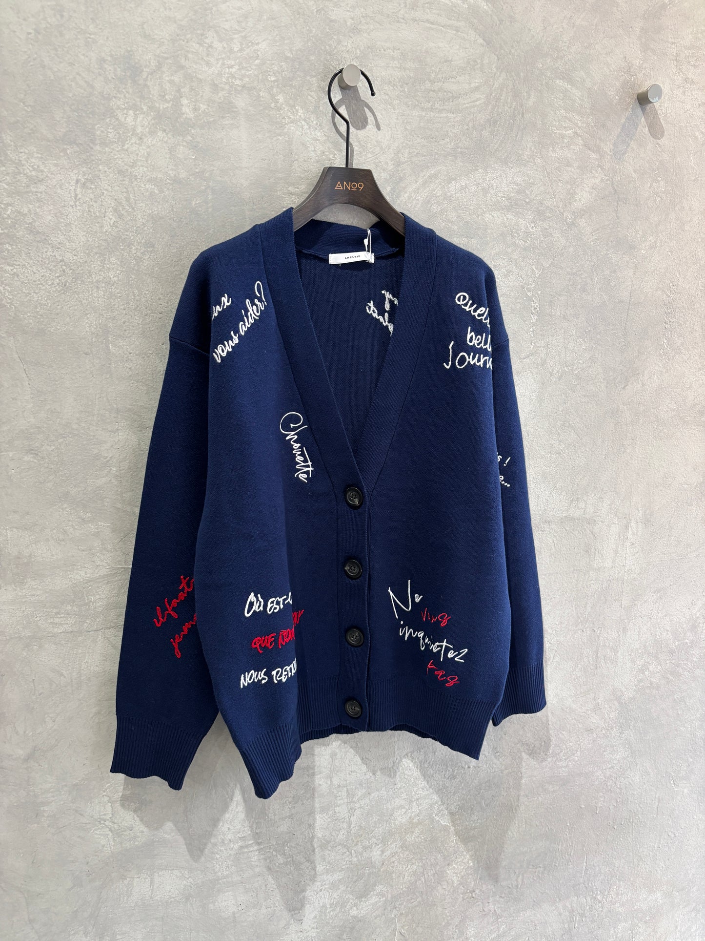 刺繍ロゴニットカーディガン/LHELBIE