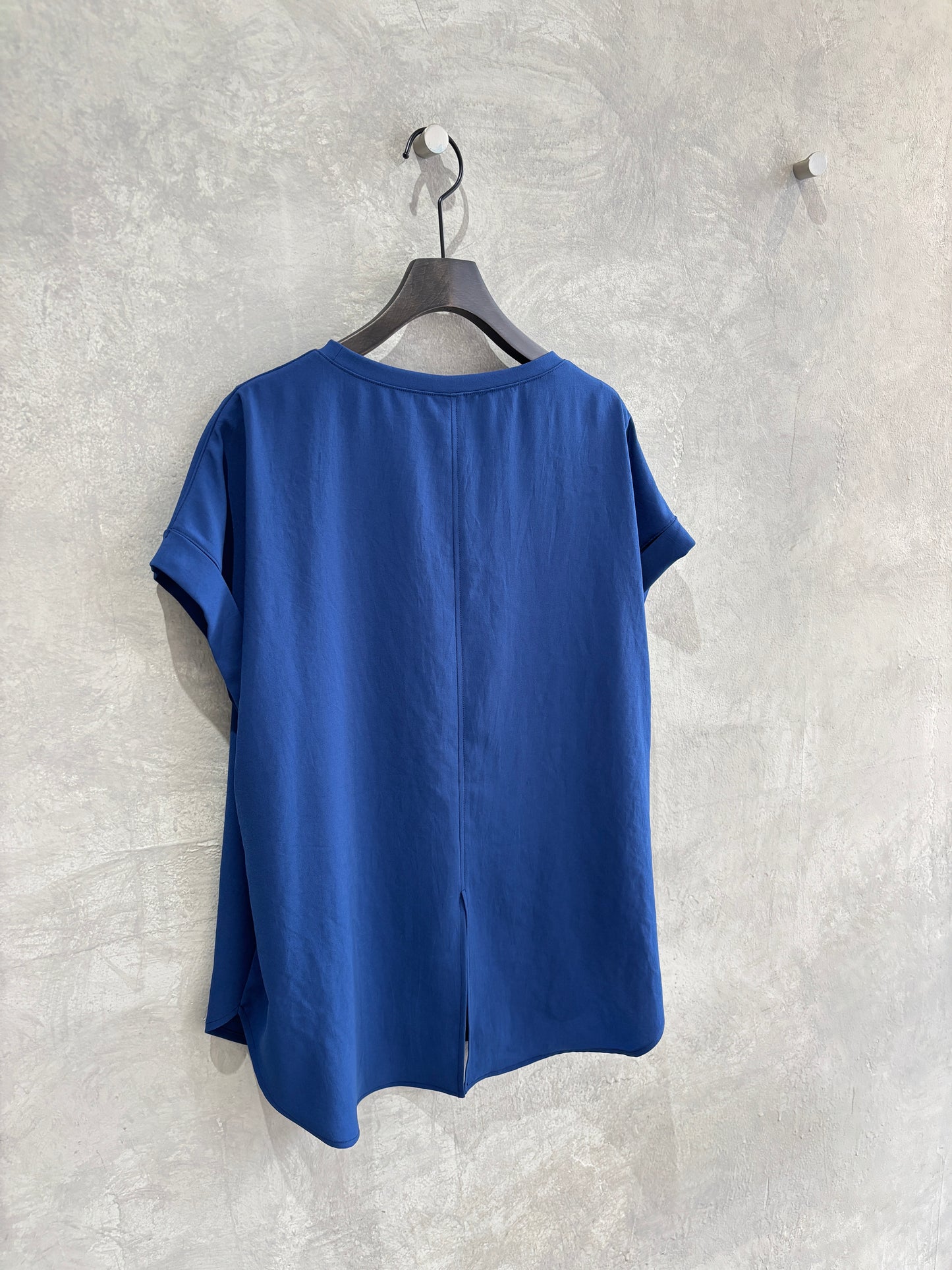 ストレッチシフォンシンプルブラウス/Dignite collier