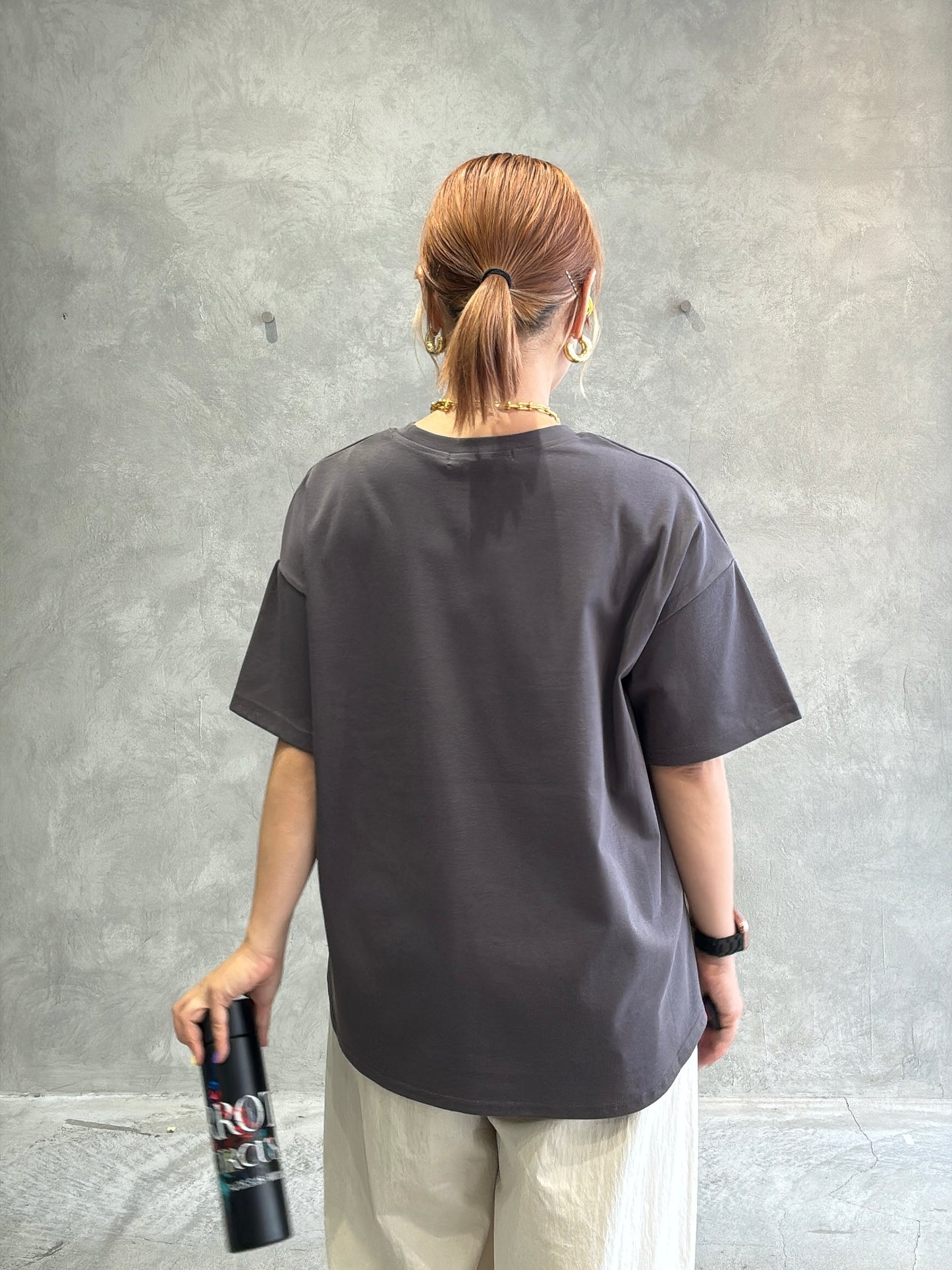 オーバーサイズロゴTシャツ/Anna Kerry