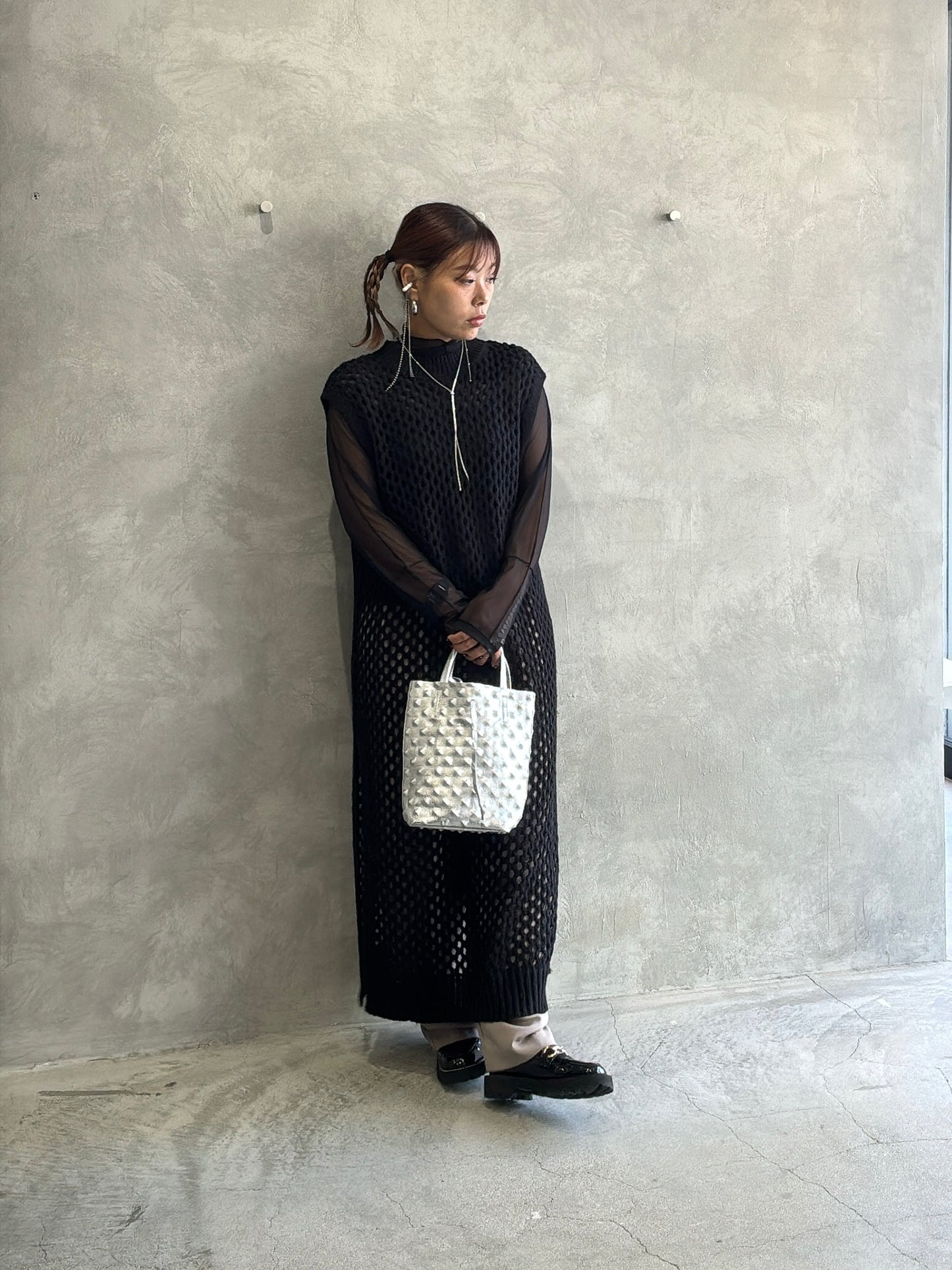 バックオープンメッシュニットワンピース/LHELBIE
