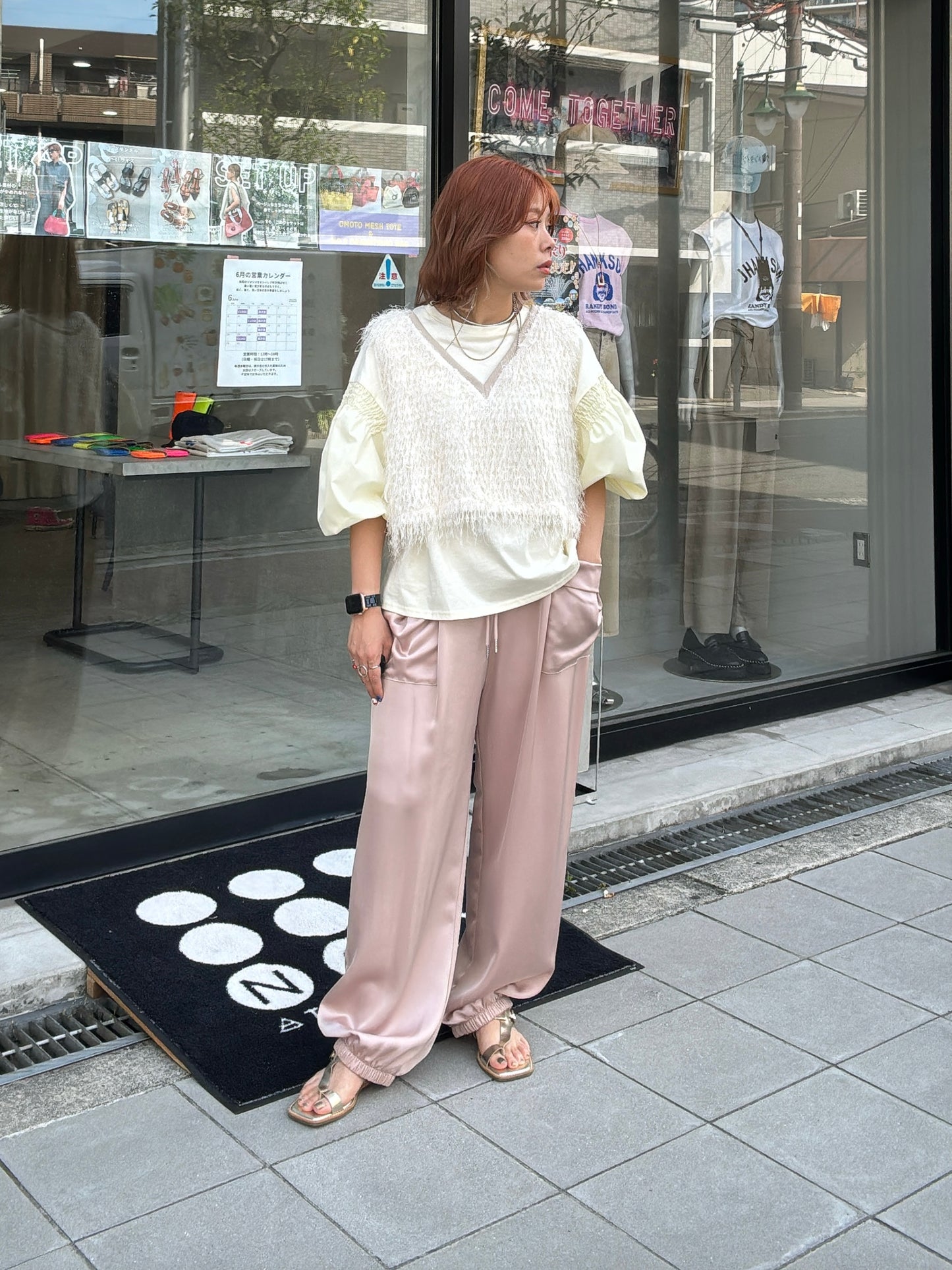 パフスリーブデザインTシャツ