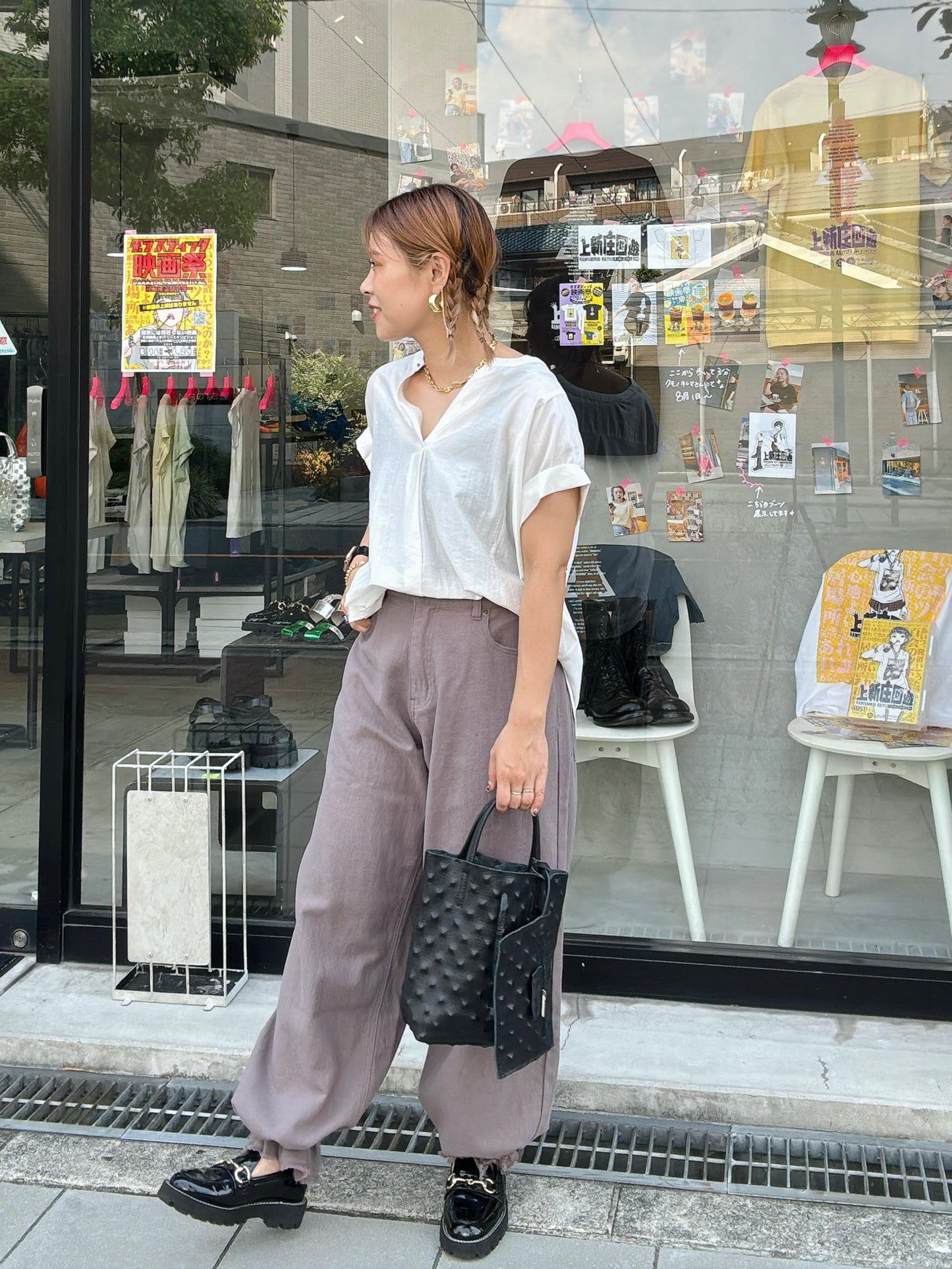 スタッズエンボスバッグ(モノトーン)/イタリア・フィレンツェのレザーバッグ
