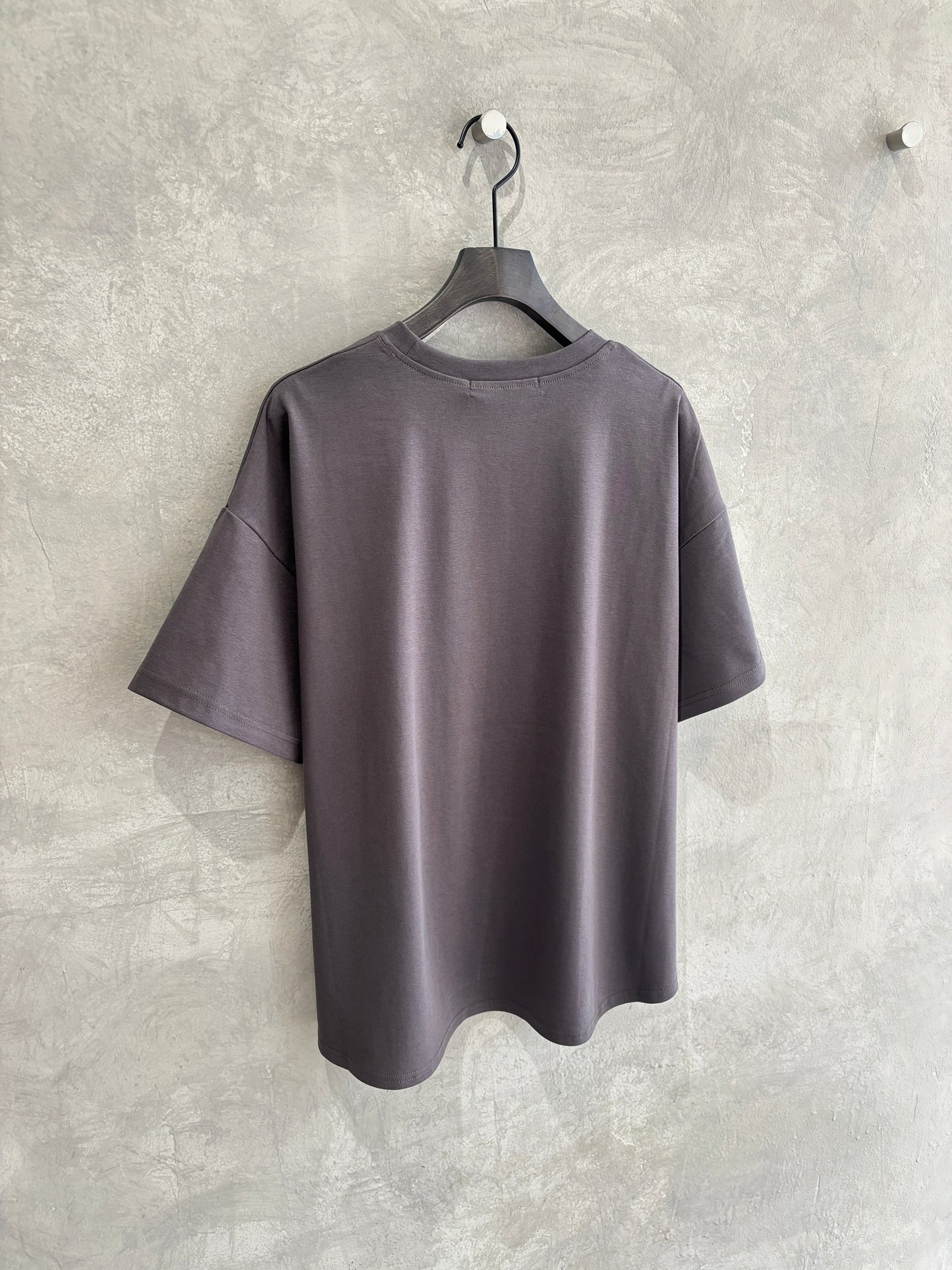 オーバーサイズロゴTシャツ/Anna Kerry