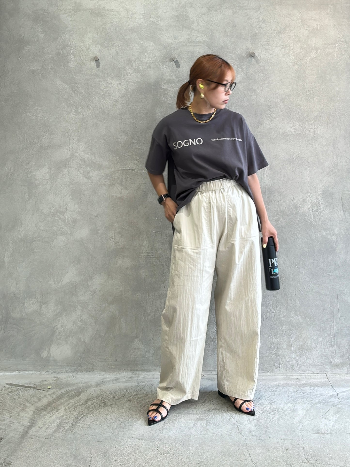 オーバーサイズロゴTシャツ/Anna Kerry