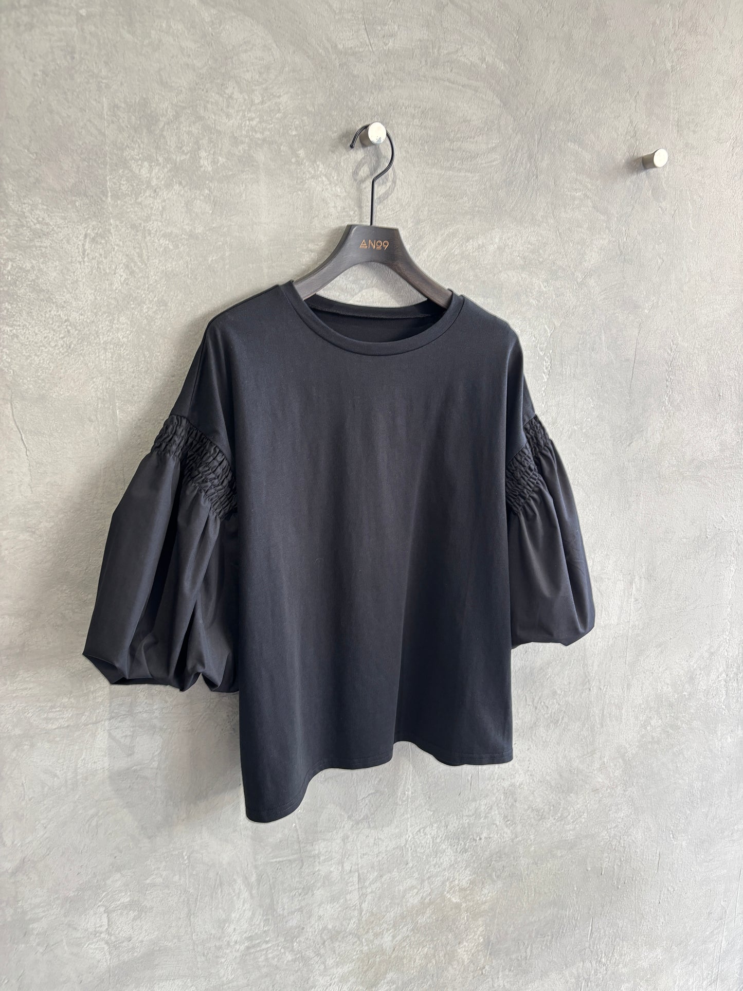 パフスリーブデザインTシャツ