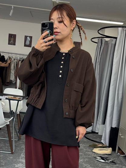 【予約販売】グロッシーヘンリーリブブラウス／507394／CYAN tokyo