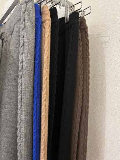 【予約販売】ケーブルラインニットジョガーパンツ／507392／CYAN tokyo