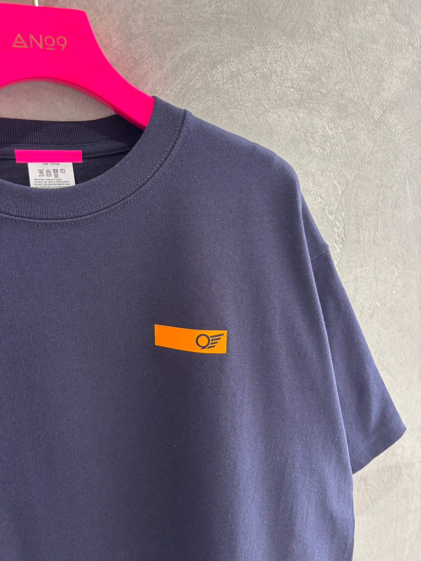 アクセントカラーBOXロゴTシャツ／No.9-the Nines-