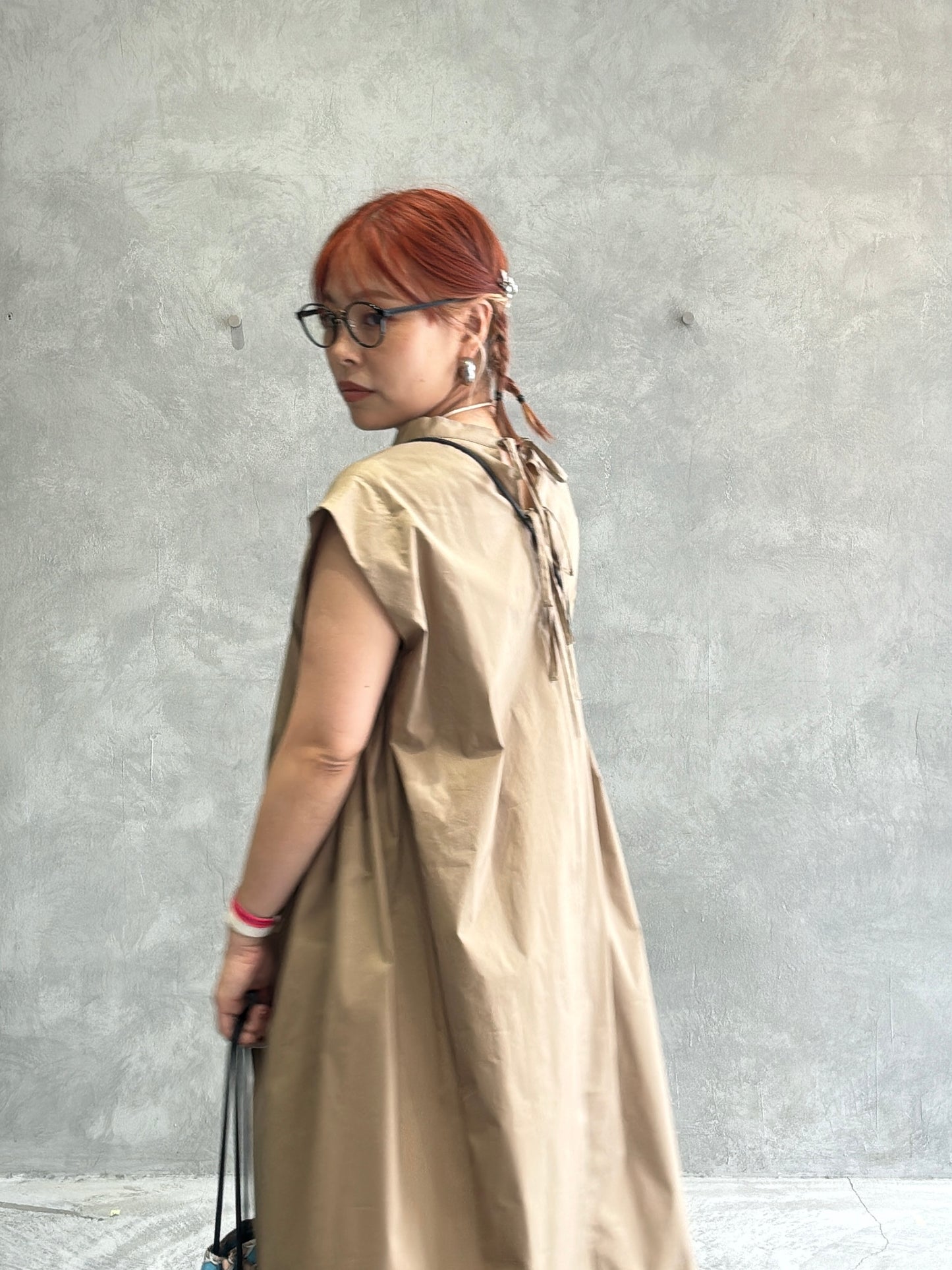 スタンドカラーワンピース／Dignite collier