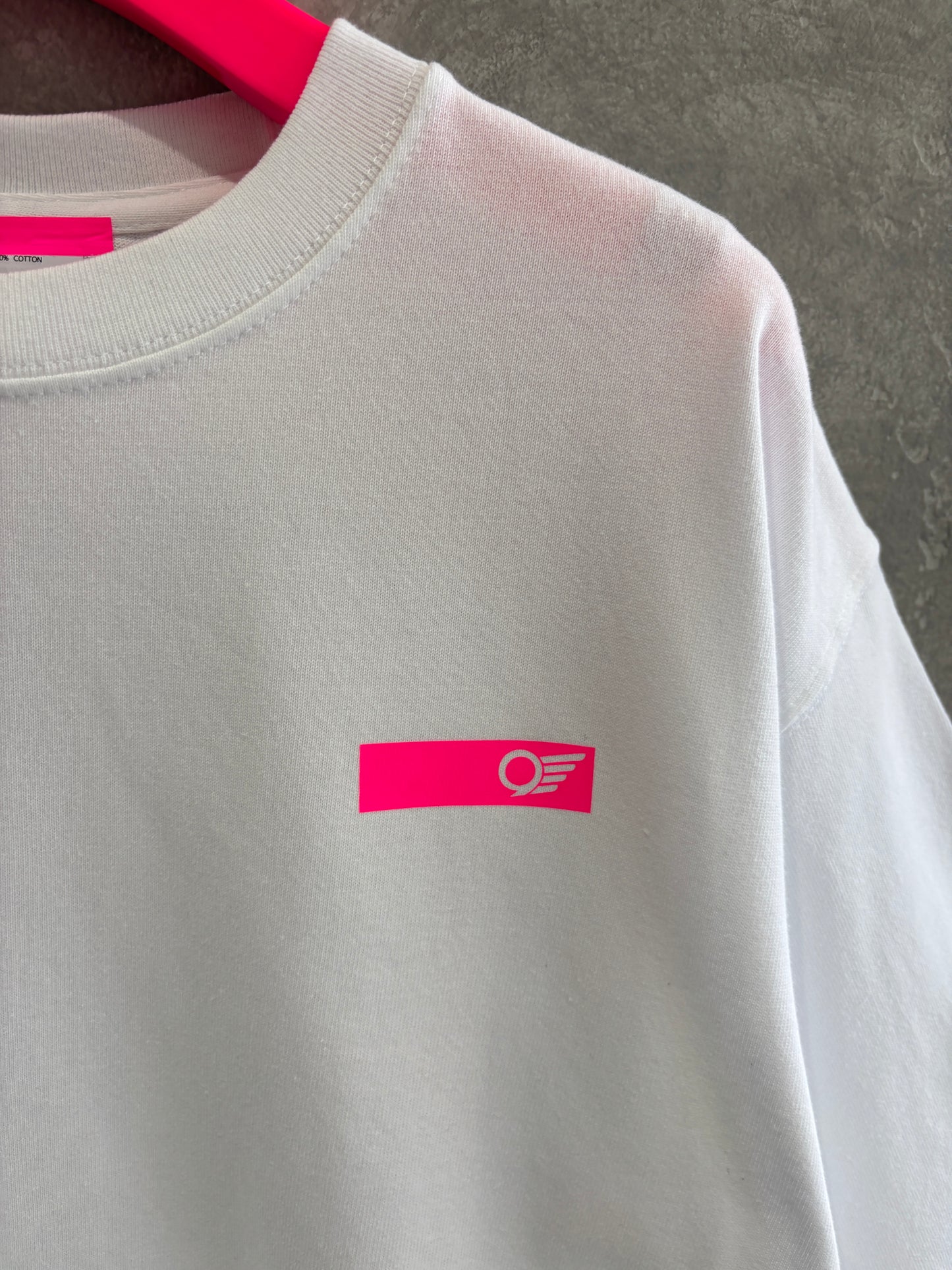 アクセントカラーBOXロゴTシャツ／No.9-the Nines-